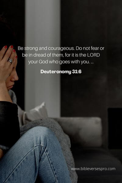 Deuteronomy 31_6
