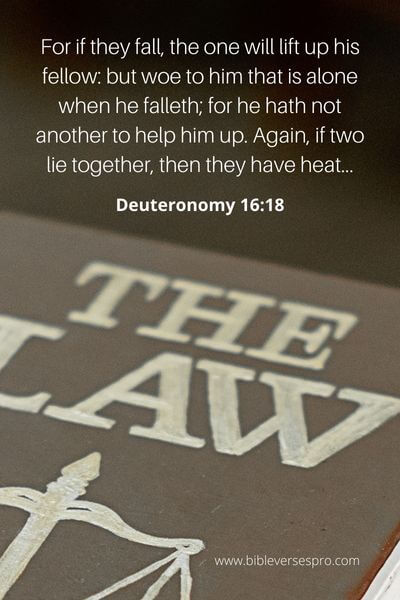 Deuteronomy 16_18