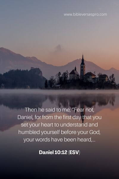 Daniel 10_12 (Esv)