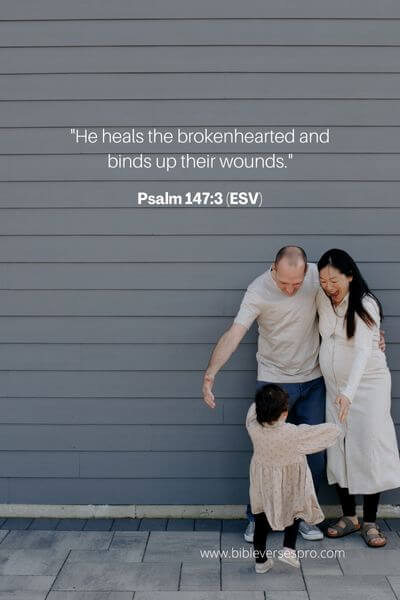 Psalm 147_3 (Esv)