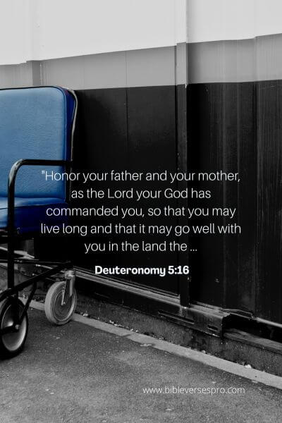 Deuteronomy 5_16