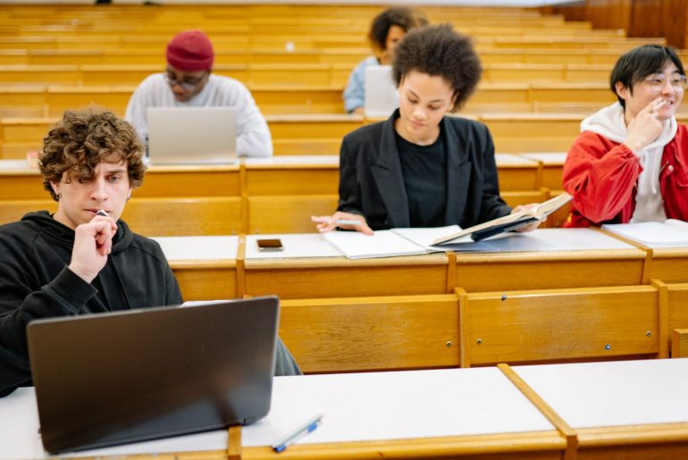9 Accredited Online Biblical Studies Degree Programs 9-accredited-online-biblical-studies-degree-programs